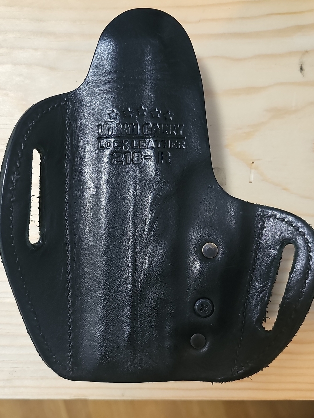 Urban Carry Holster 218R For Glock23 & Walther PdP F 3.5 Not Optic Compatible - Picture 2 of 2